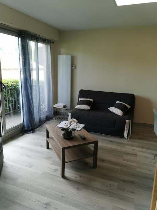 Le Bonheur Au Vert Feuillage Honfleur Exterior foto